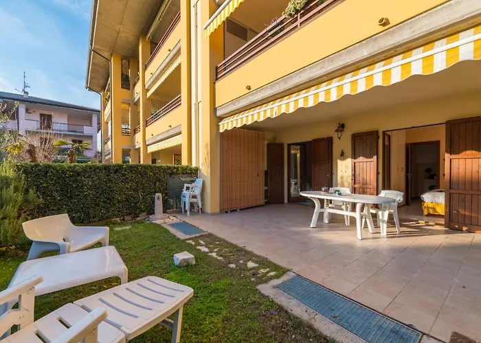 Gardappartamenti Tito Speri Pool And Garden